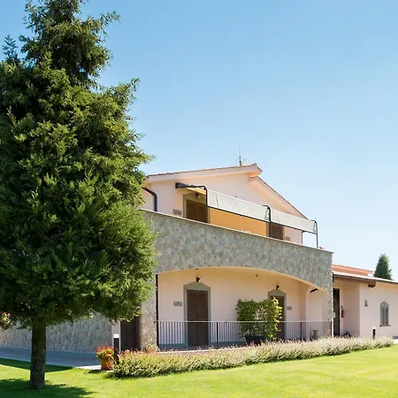 Ferrari Alloggio per agriturismo Caprarola